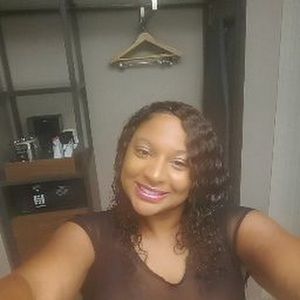 Meet your Posher, Kenyona